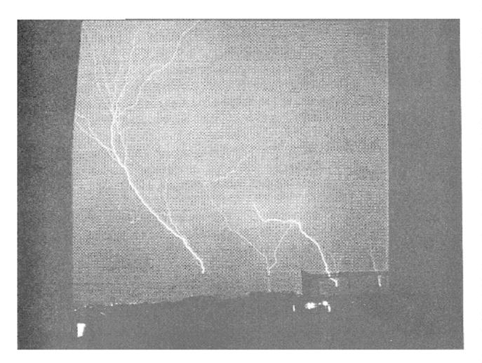 描述: http://sprite.phys.ncku.edu.tw/new/other/lightning/Image/figure5.GIF