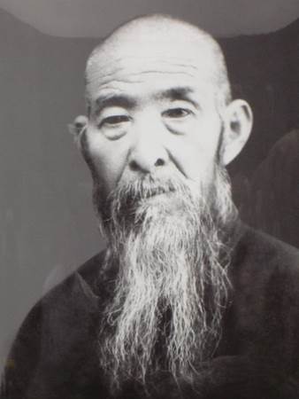描述: D:\+++Raymond+++\Desktop\a9d3fd1f4134970aa80e3fbc96cad1c8a7865d27.jpg